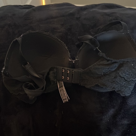 34DD Victoria secret bras. One worn two new without tags - Picture 7 of 7